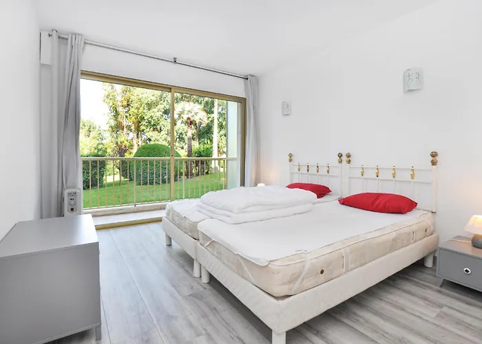 Apartman 1 Bedroom Lovely In *